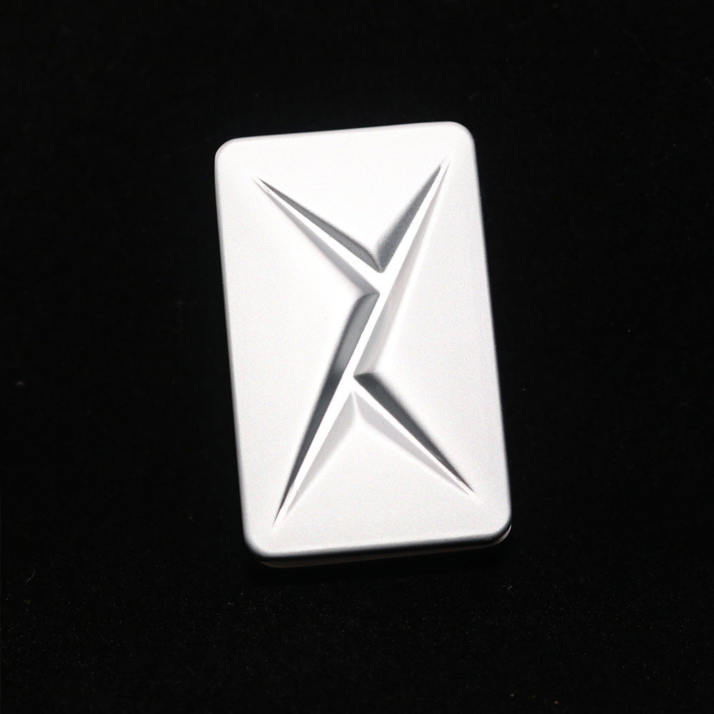 Metal-style poker card finger toy