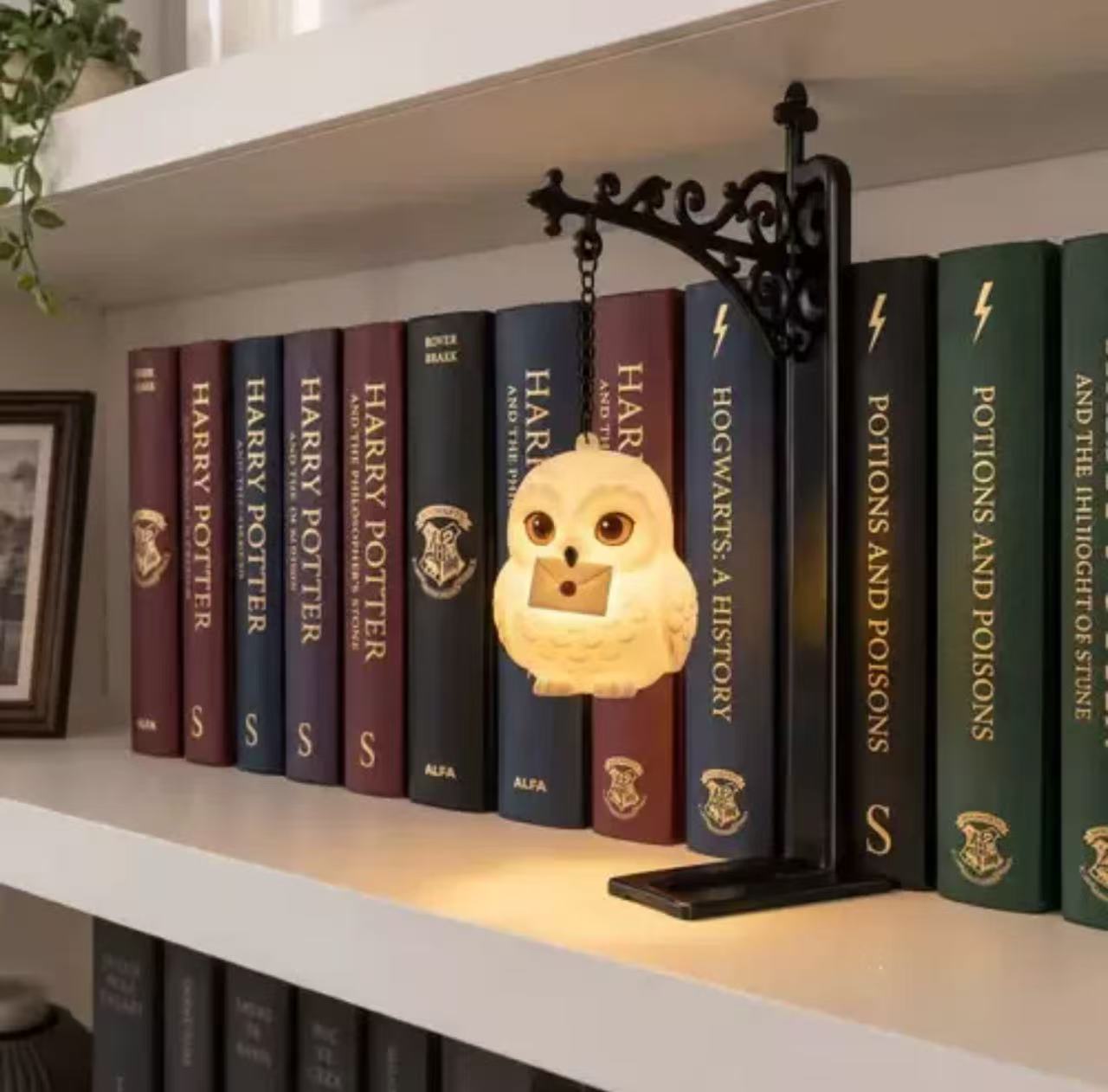 Warm Wind Owl Bookshelf Small Chandelier