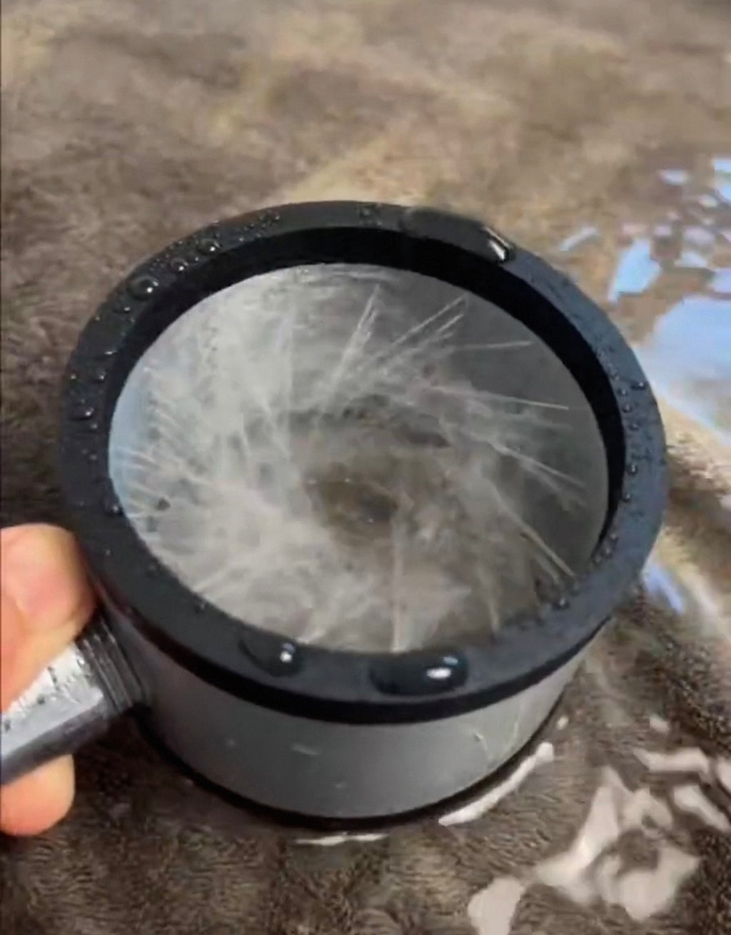 Creative pet foot-washing shower attachment