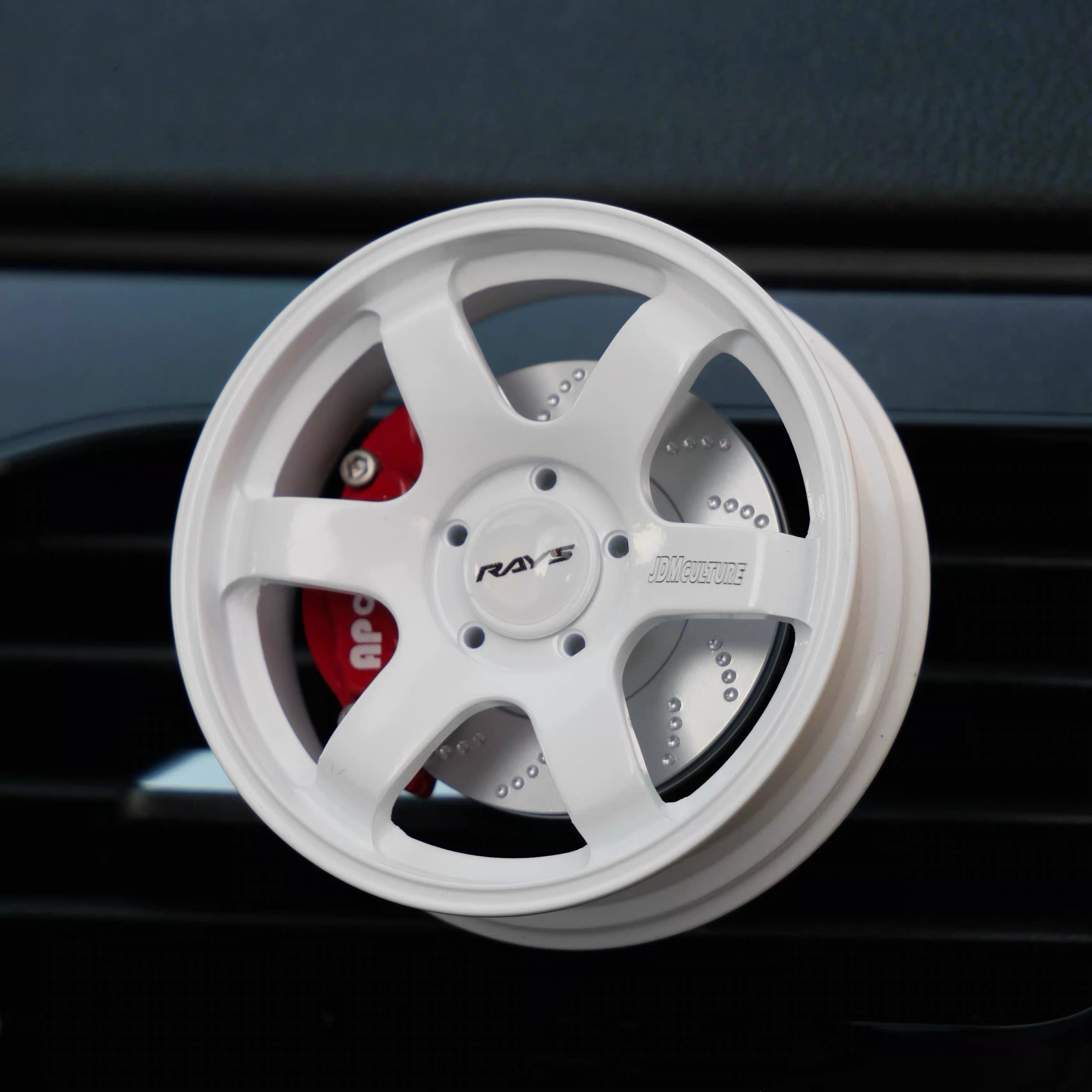 Alloy Car vent hub-shaped fragrance finger spinner toy