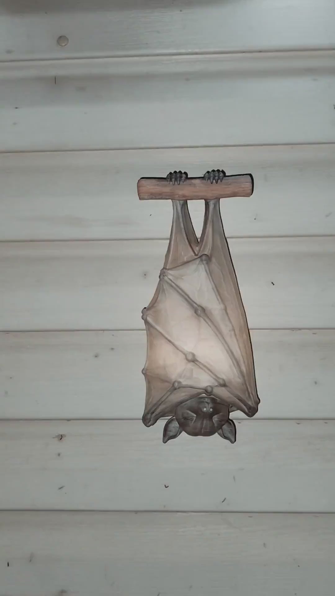 Glowing Hanging Bat Halloween Light – Gothic Outdoor Porch & Wall Decoration